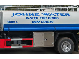 ISUZU SS304 Stainless Steel 5000Liter Johne Water For Drink Transport Truck 