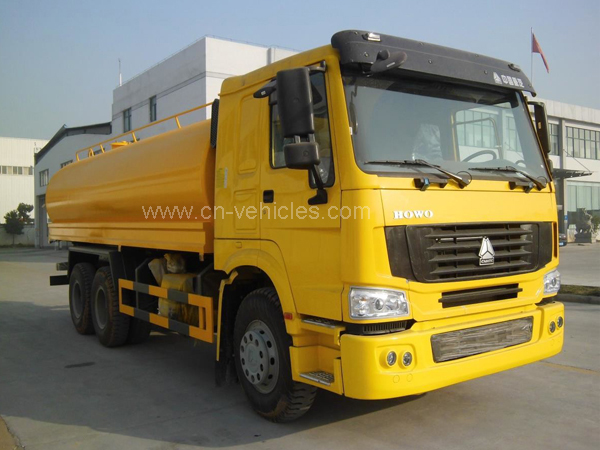 Sinotruk HOWO 6x4 3 Axle 25CBM Oil Delivery Truck for Long Distance Transport