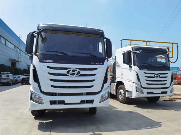 Hyundai 4,500liters to 22,000liters Capacity Oil Fuel Tanker Truck with flow meter and hose reel