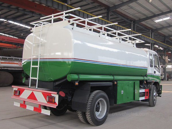 Isuzu 4X2 10000liters 15000liters Stainless Steel/Aluminum Alloy Liquid Tank Truck Oil Delivery Truck