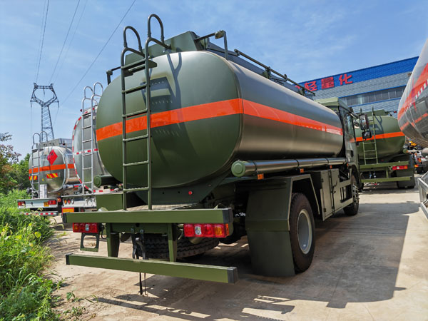 Shacman L3000 10000 Liters Refuel Fuel Tanker Truck With Dispenser 