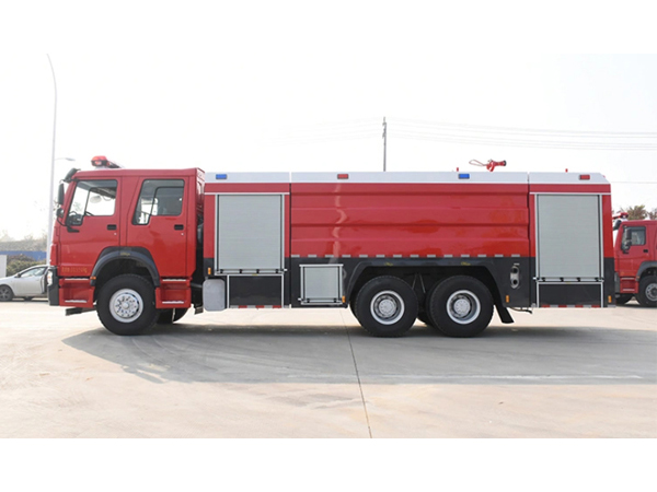 10ton Sinotruk HOWO Euro3 Water Foam Dry Powder Combined Fire Truck
