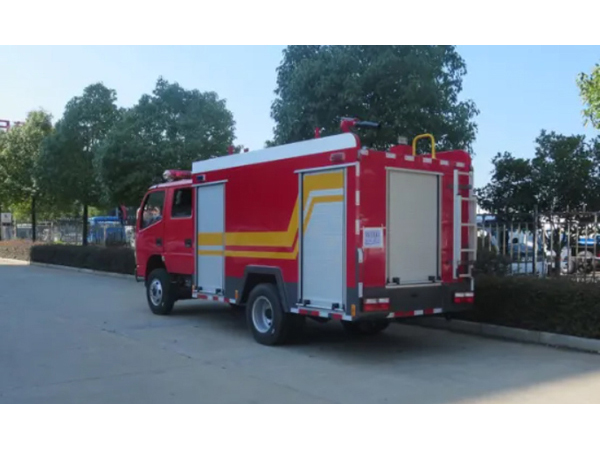 Dongfeng 3 Tons 3000Liter Fire Fighting Truck