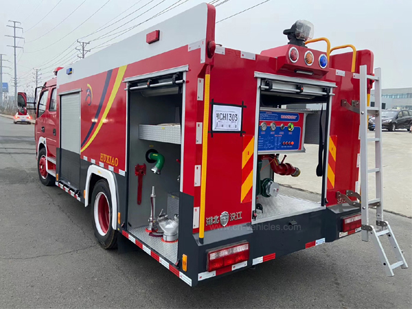 Dongfeng DFAC Double Cab 5000 Liters 5 cbm Fire Fighting Truck For Sales
