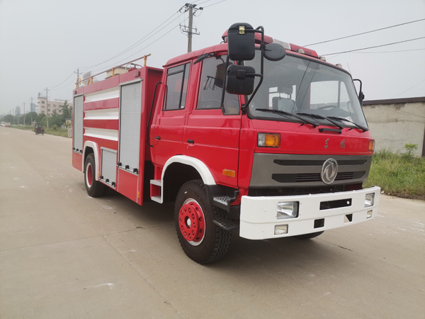 Dongfeng dfac LHD 8000Liter Water Tanker Fire Fighting Equipment