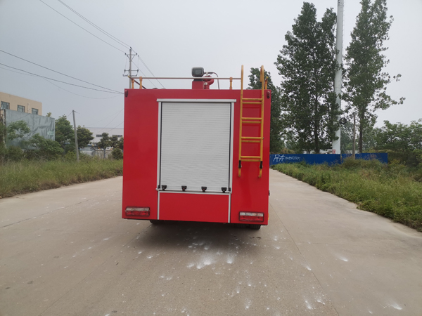 Dongfeng dfac LHD 8000Liter Water Tanker Fire Fighting Equipment
