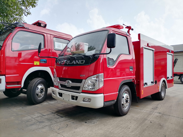 Forland 2000liters Water Tanker Fire Fighting Rescue Engine Truck With Fuel Efficient Technology