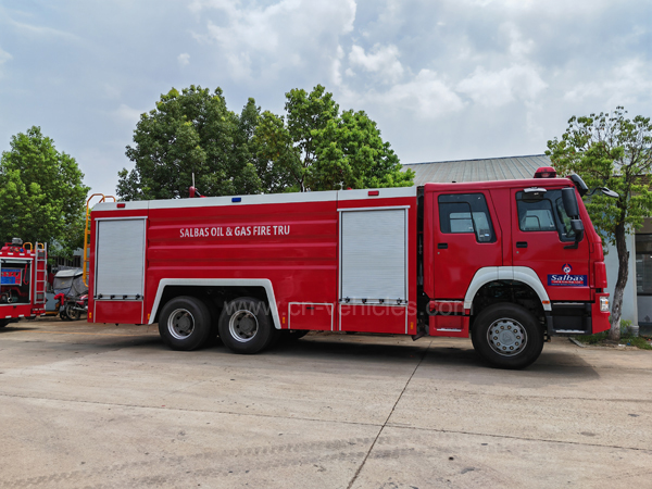 Sinotruck howo 16000Liter Foam Fire Fighting Truck Export To Salbas Oil And Gas Fire Tru in Nigeria 
