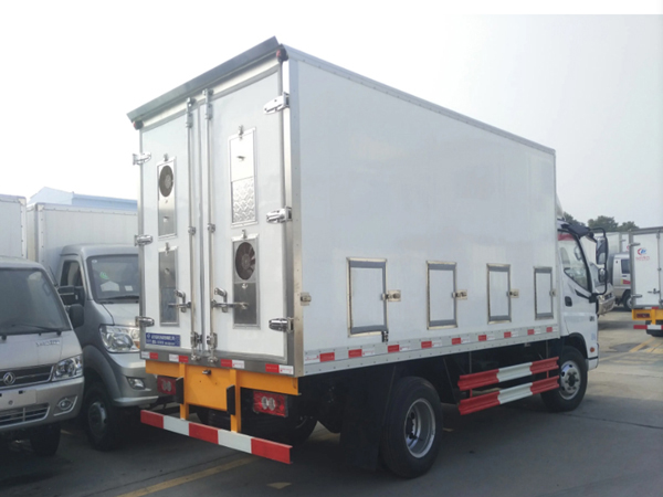 Foton 5Ton Live Baby Chick Day Old Chicken Transport Double Temperature Unit Poultry Delivery Truck