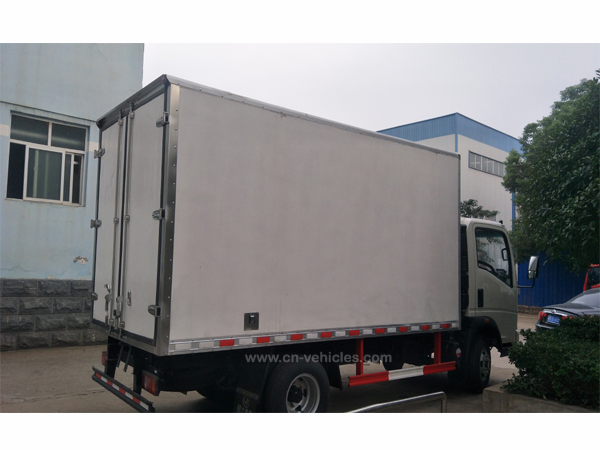 Sinotruk HOWO 5Ton to 30 Ton Freezer Refrigerated Fridge Van Truck For Transport