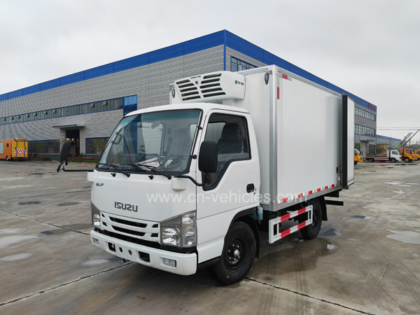 Japan Isuzu 4-5tons Refrigeration Refrigerator Freezer Cargo Van Truck
