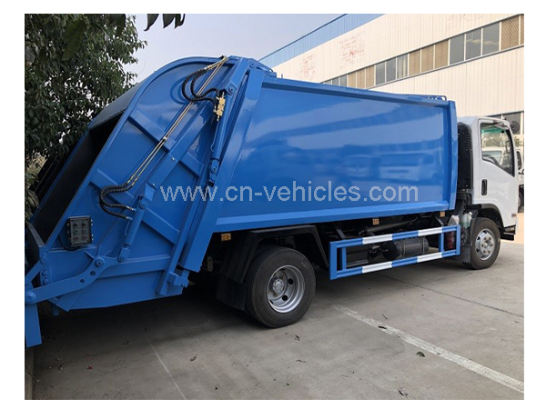 Isuzu 100p 98HP 4 Tons 4cbm Rear Loading Refuse Waste Compactor Truck for Export