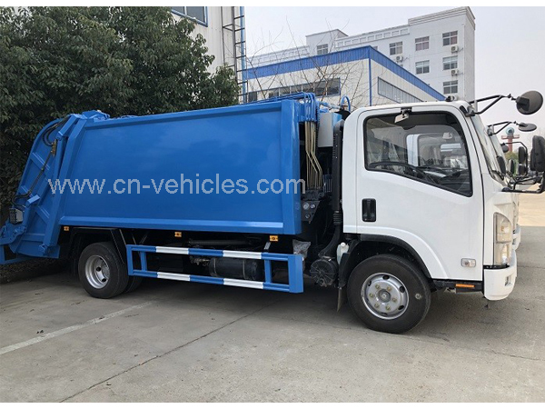 Isuzu 100p 98HP 4 Tons 4cbm Rear Loading Refuse Waste Compactor Truck for Export