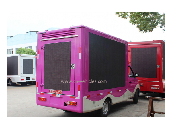 Foton Outdoor Advertising Mobile LED Sign Vehicle for Export