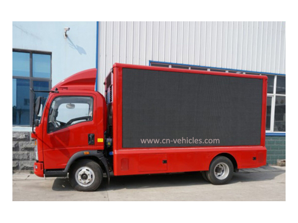 HOWO P6 Multiple Functional LED Media Advertising Truck For Export