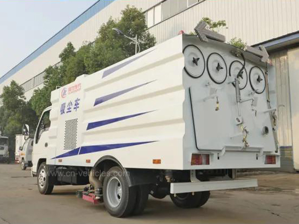 ISUZU 5m3 Stainless Steel Tanker Vacuum Sweeper Truck for Air Port Cleaning