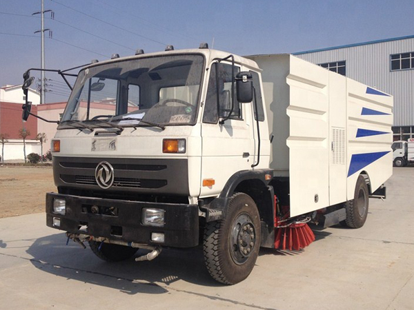 Dongfeng 153 190HP 11m3 Road Sweeper Machine 
