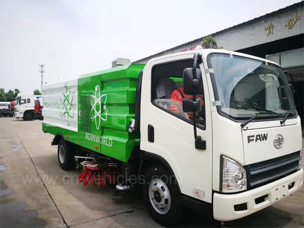 FAW Diesel Engine 120hp 3m Width Road Sweeper Vacuum Suction Truck For Road Cleaning
