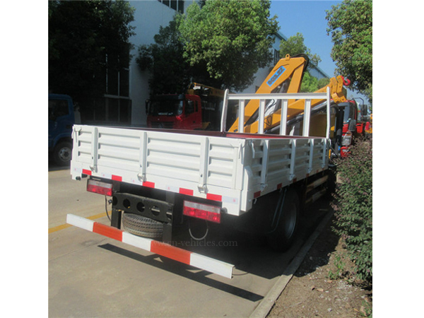 Dongfeng 3 ton hydraulic grab brick folding 2 tons knuckle boom truck mounted crane for sale