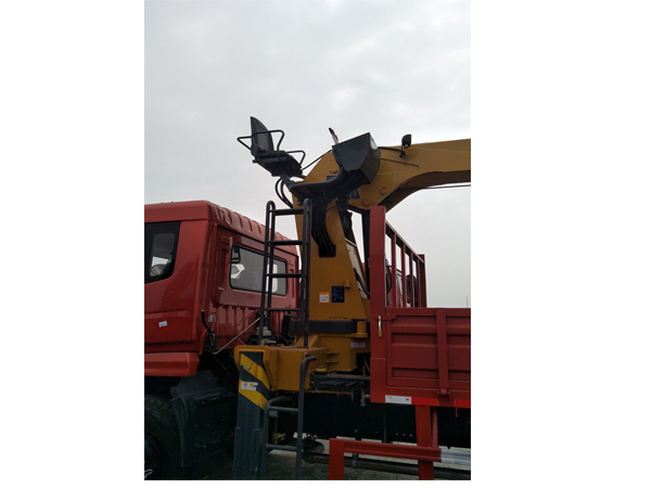 Dongfeng Chassis 18 Ton Boom Truck for Sale