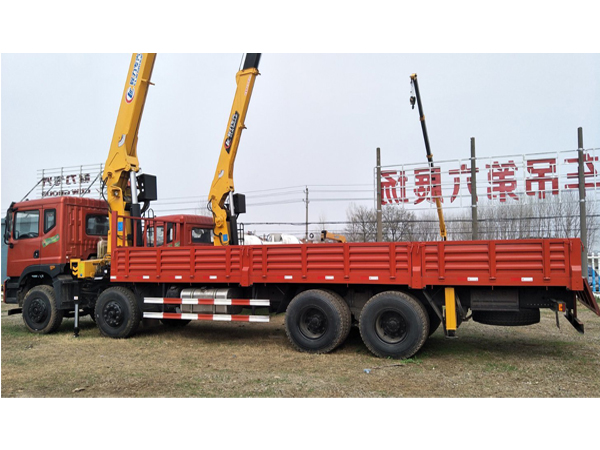 Dongfeng 30 ton Straight Crane Truck for Sale