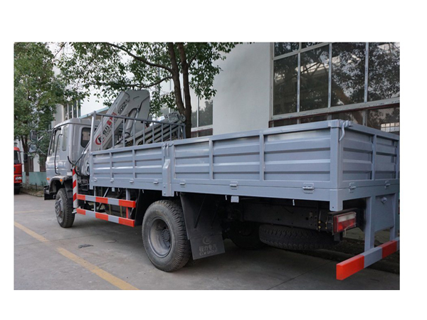 Dongfeng 3.5 Ton Folding Crane Truck for Sale