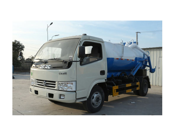 5000L Dongfeng Sewer Suction Vehicles For Sale