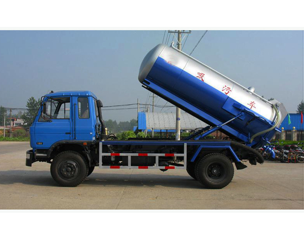 Dongfeng DFAC 8000 Liter Sewage Suction Truck Vacuum Truck