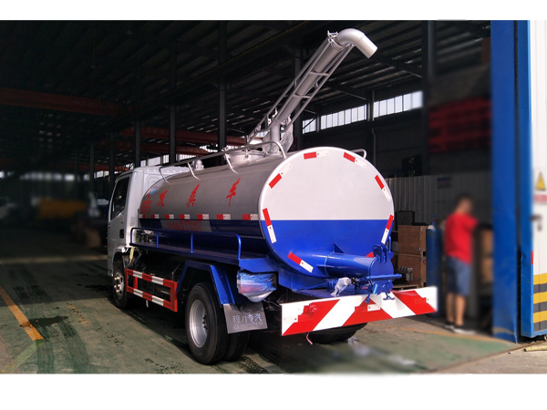 Dongfeng 8000L Vacuum Suction Droppings Fecal Truck