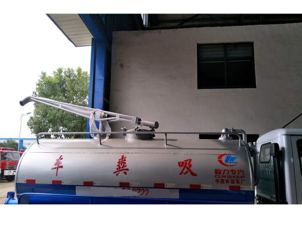 Dongfeng 8000L Vacuum Suction Droppings Fecal Truck