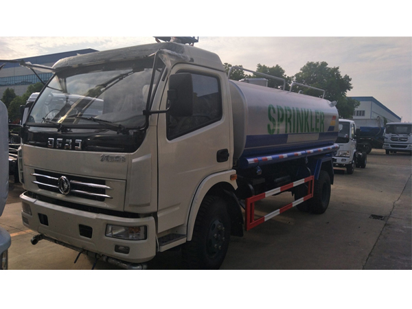 Dongfeng DFAC  3000 Gallons to 10000 Gallons Water Trucks for Sales