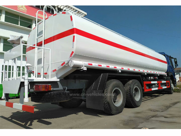 371HP Sinotruck HOWO 24000 Liters Water Tanker Truck for Sales