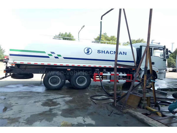 Shacman Shac H3000  25cbm 304-2B Stainless Steel Drink Water Transport Tanker Truck