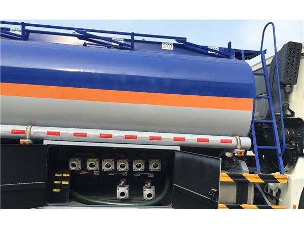 Foton 25 CBM 25000 liter Diesel Oil Tanker Fuel Delivery Trucks For Sale in Nigeria