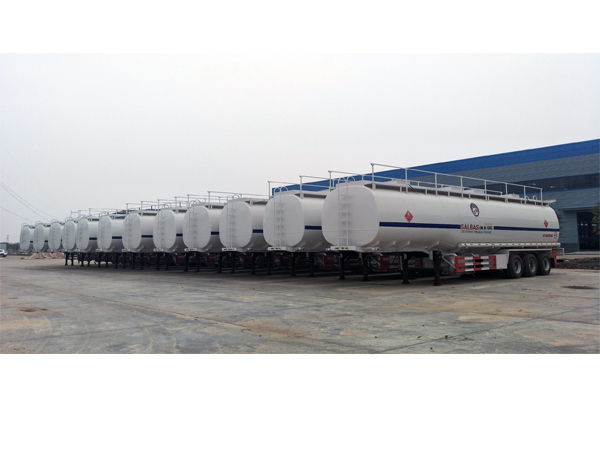 51 Cubic Meter 3 Axle Fuel Oil Tanks Trailer