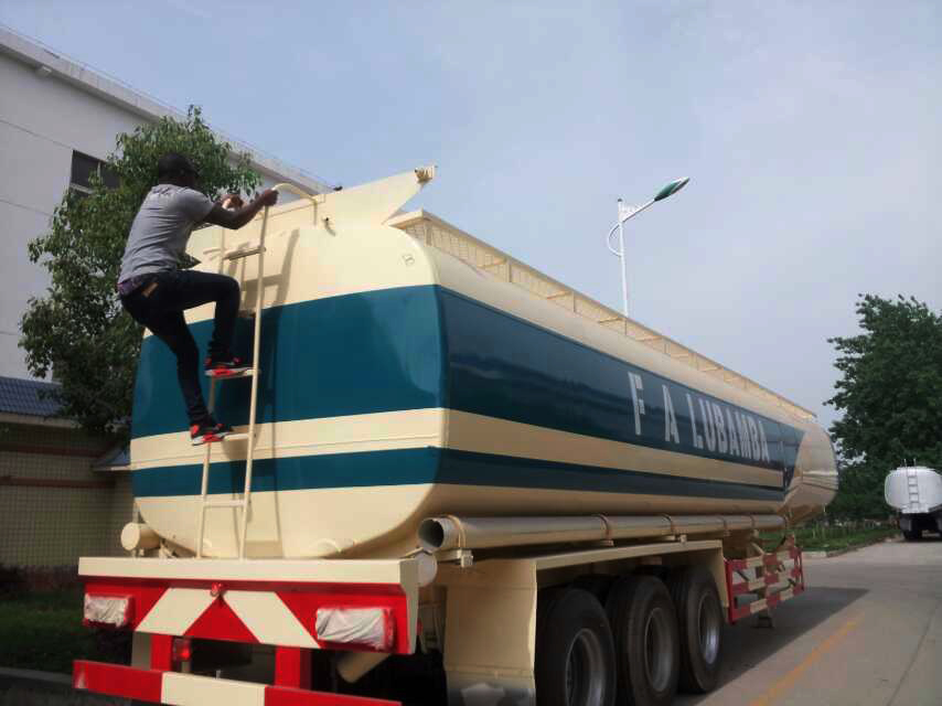 52000Liters CLW group Carton Steel material oil tank trailer for transport diesel or oil gasoline