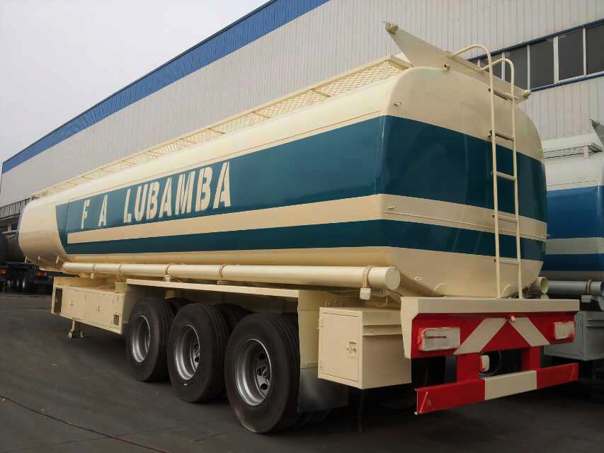 52000Liters CLW group Carton Steel material oil tank trailer for transport diesel or oil gasoline