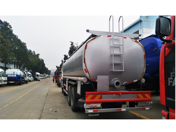 Manufacture Shacman 40m3 Fuel Tank Truck Specifications