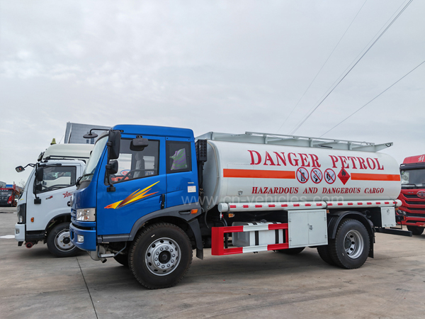 FAW 12cbm 4X2 Fuel Dispenser Tanker Petrol Oil Diesel Delivery and Refueling Tank Truck
