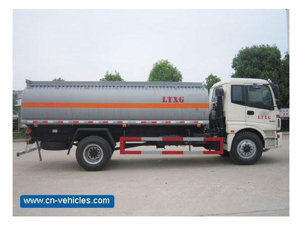 FOTON Auman 15000 Liter Diesel Oil Transporter Capacity Fuel Tanker Truck