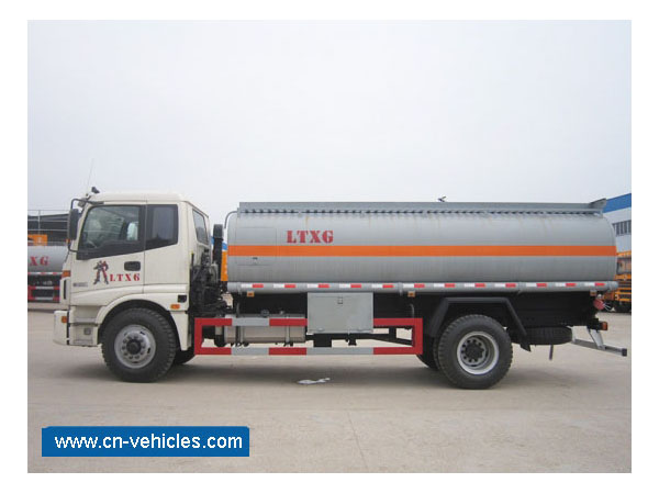 FOTON Auman 15000 Liter Diesel Oil Transporter Capacity Fuel Tanker Truck