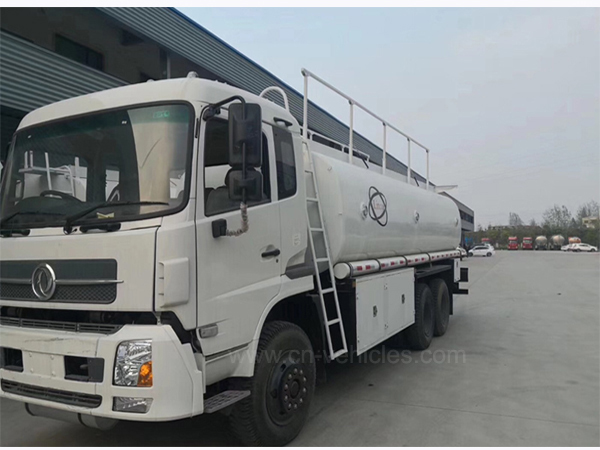 10000L 15000liters Gallons Fuel Delivery Truck Tanker Oil Diesel Engine Gasoline Refueled Truck With Nozzle