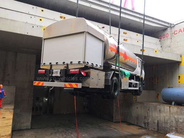 8 Tons 10cbm Dongfeng DFAC Fuel Delivery Tank Truck For Helicopter Aviation
