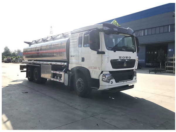 HOWO 300HP Rhd 18.9cbm 15781 Liters 13 Tons Diesel Oil Aluminum Tanker Truck for Aircraft