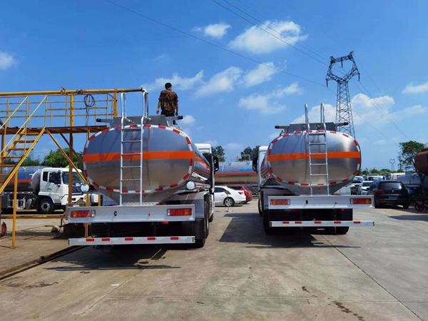 Hyundai 4,500liters to 22,000liters Capacity Oil Fuel Tanker Truck with flow meter and hose reel
