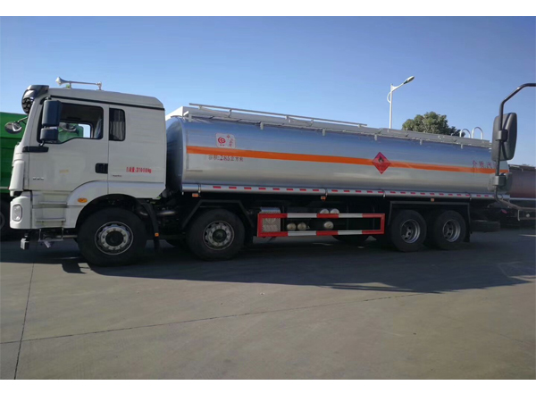 Shacman 12 Wheels 375HP 30000 Liter  Fuel Tank Truck Dimensions