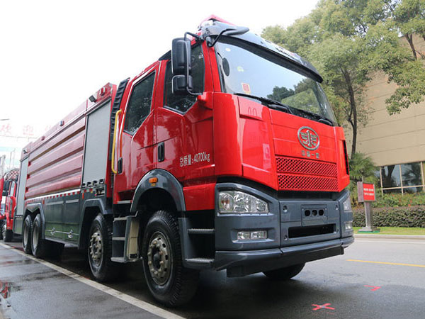 FAW fire truck 12 wheel water foam Dry Powde Heavy fire engine for sale