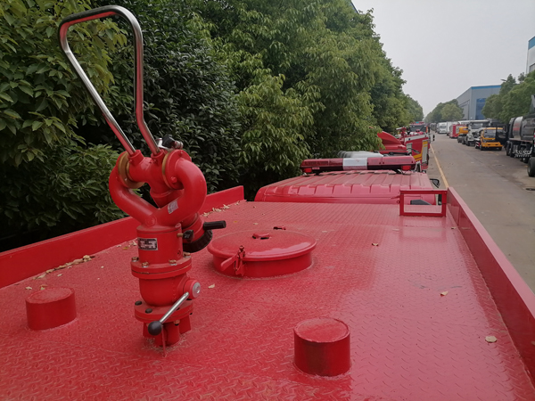 ISUZU 700p Light 4000 Liters Water Tank Fire Fighting Special Truck 