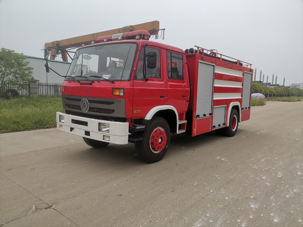 Dongfeng dfac LHD 8000Liter Water Tanker Fire Fighting Equipment