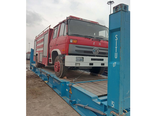 Dongfeng 6 wheels Cummins Engine 8cbm 8000liters Water Tanker Fire Fighting Truck